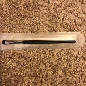 Mary Kay Eye Smudger Brush NEW